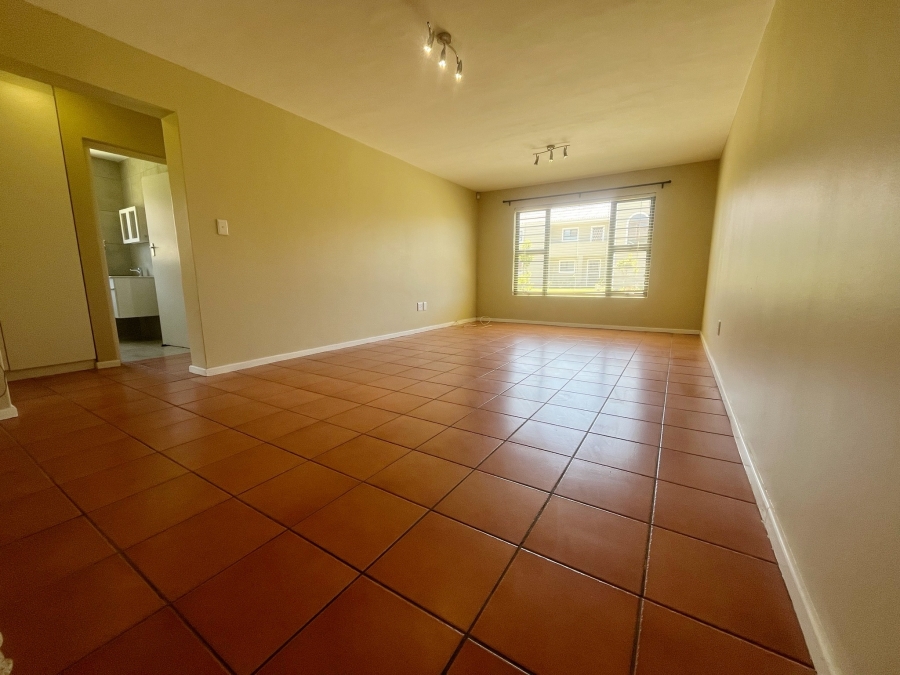 2 Bedroom Property for Sale in Sandbaai Western Cape